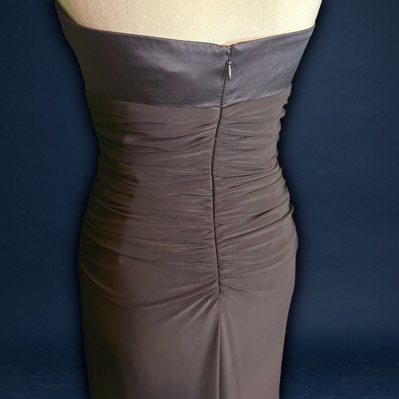 NWT Laundry By Shelli Segal Black Silk Ruched Bodice Halterneck Gown Size 4P - Picture 9 of 15